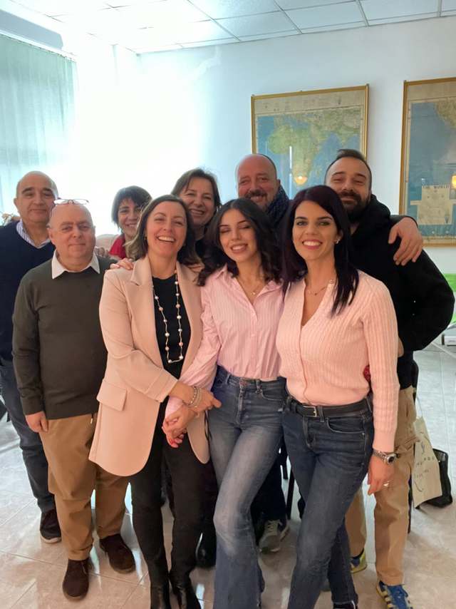Il gruppo di un'edizione di dimmelo meglio